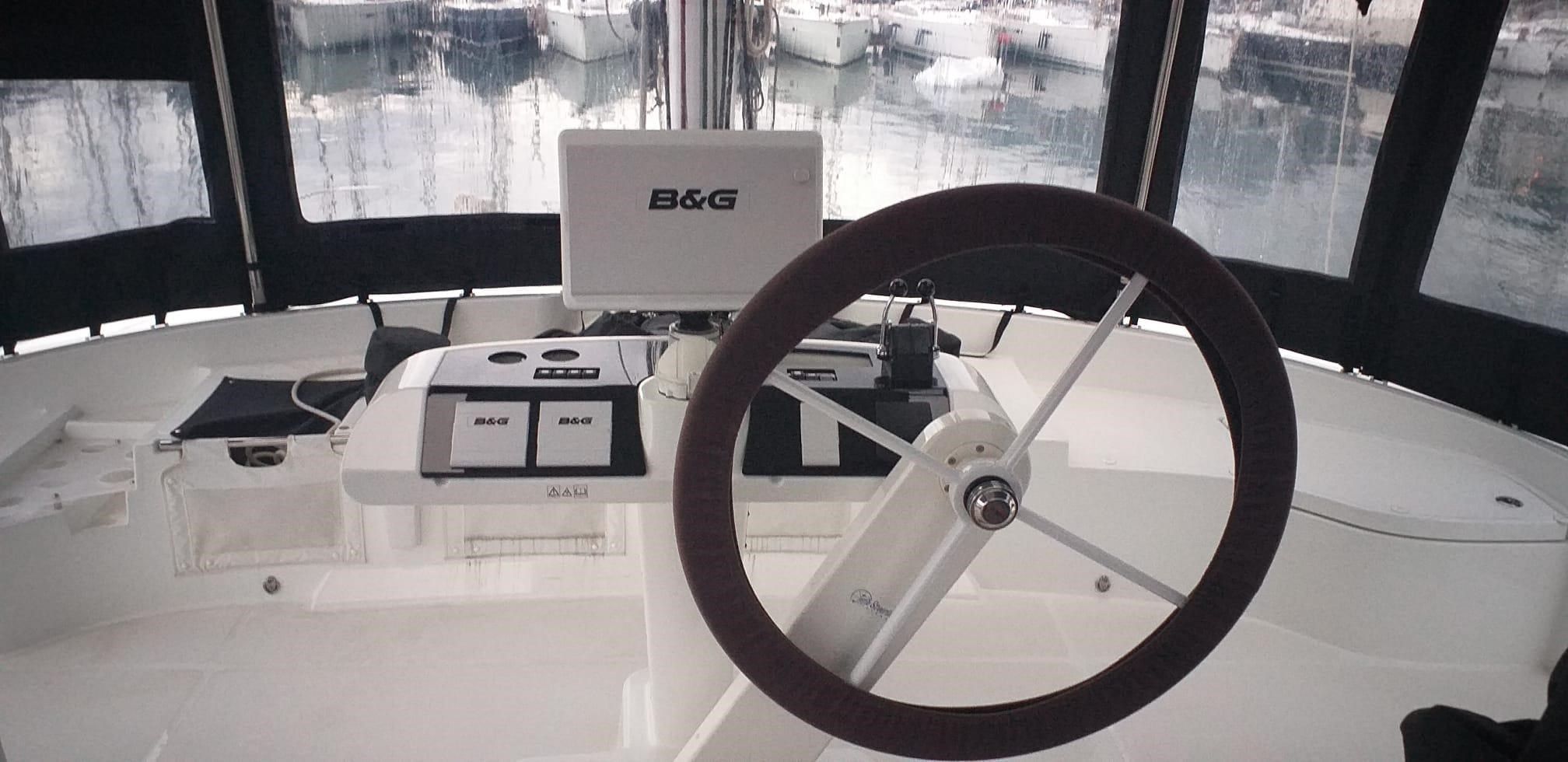 Lagoon 52 F | Daphne