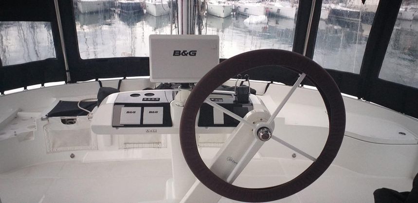 Lagoon 52 F | Daphne