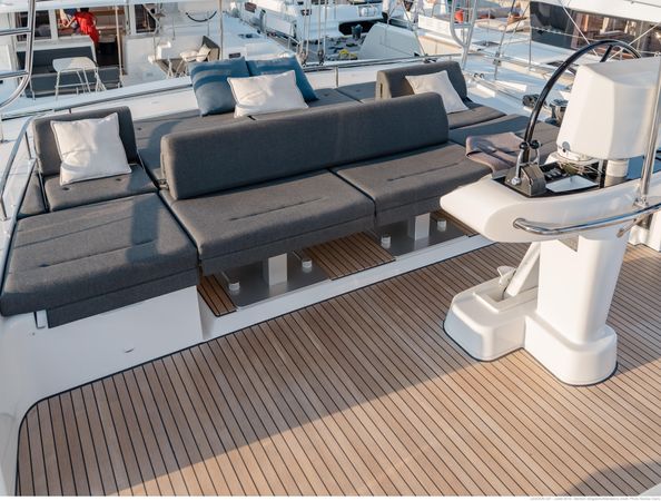 Lagoon 52 F | Daphne