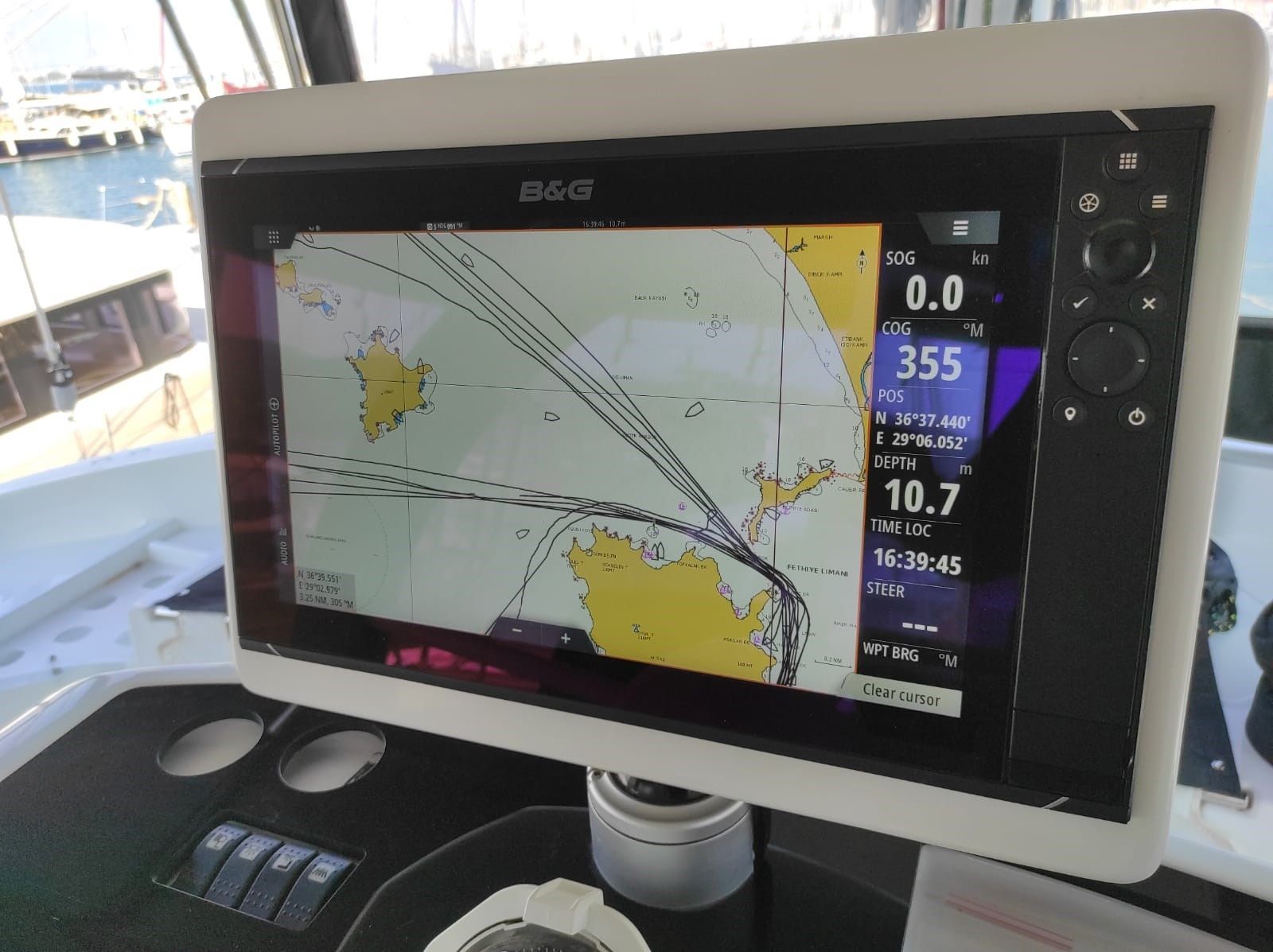 Lagoon 52 F | Daphne