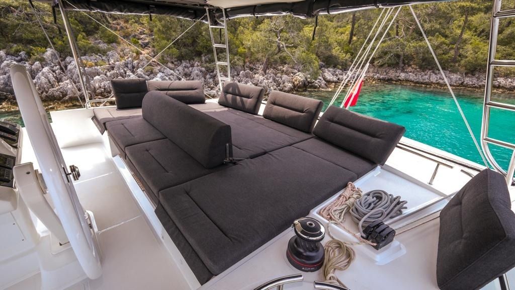 Lagoon 52 F | Daphne