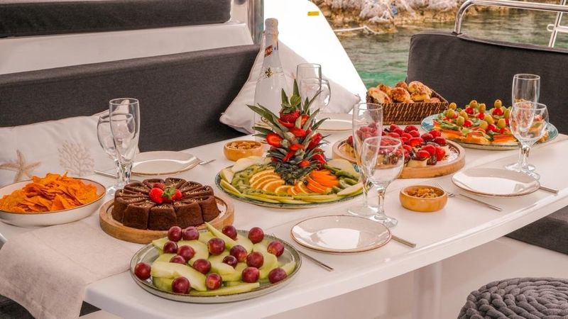 Lagoon 52 F | Daphne