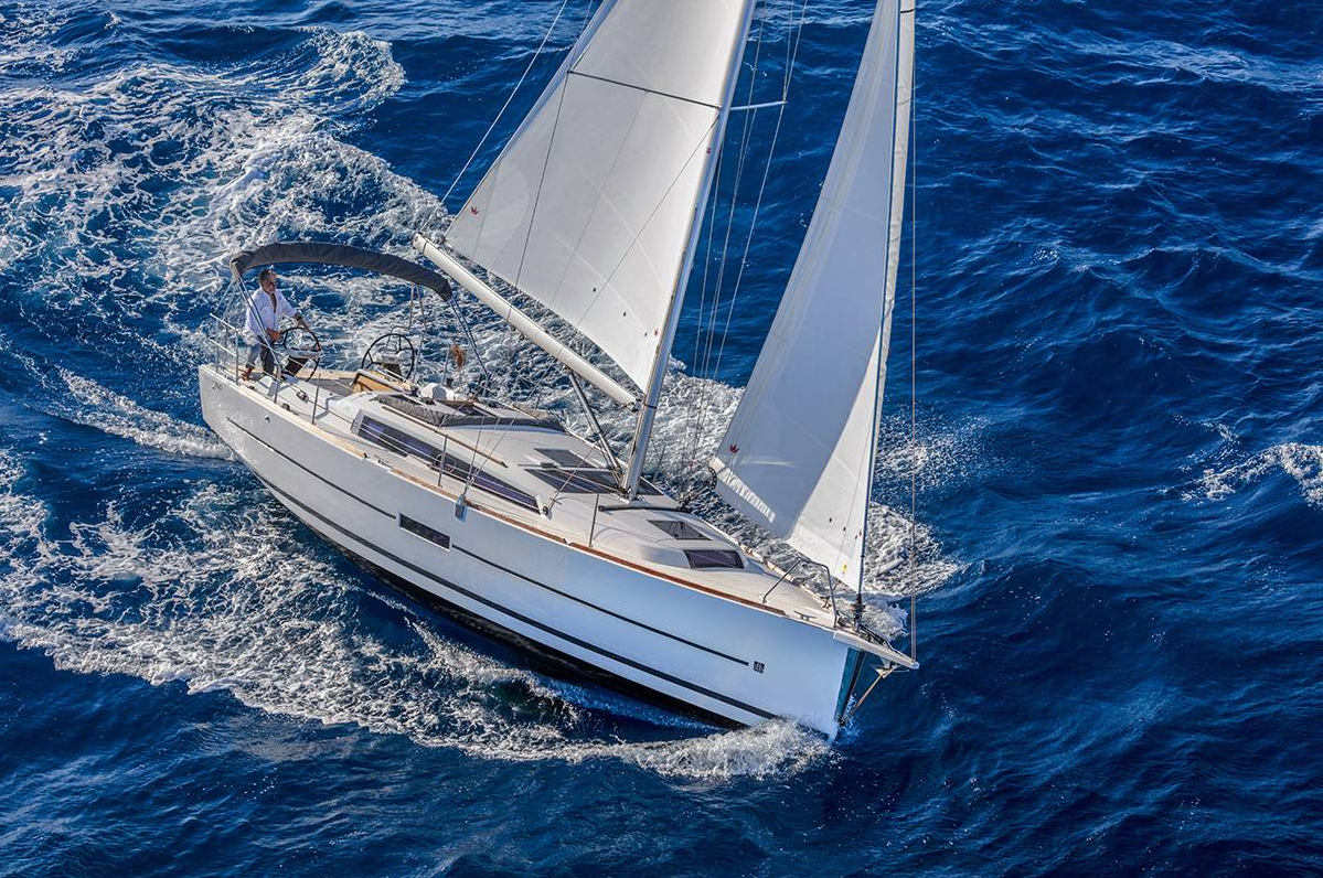 Dufour 360 | Estelle