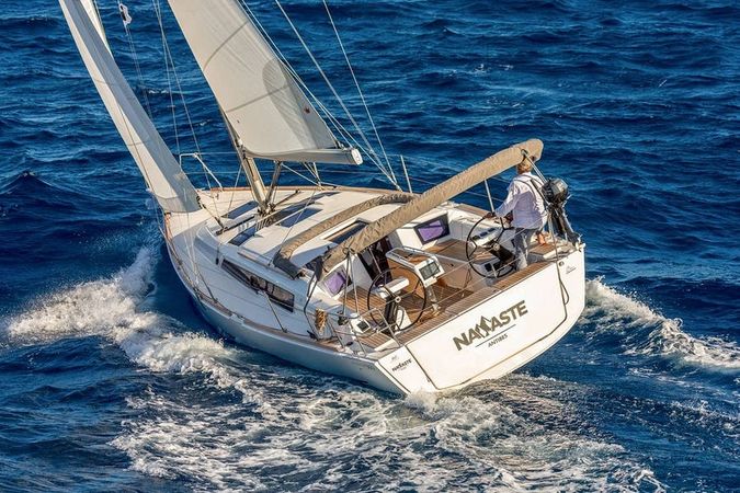 Dufour 360 | Estelle