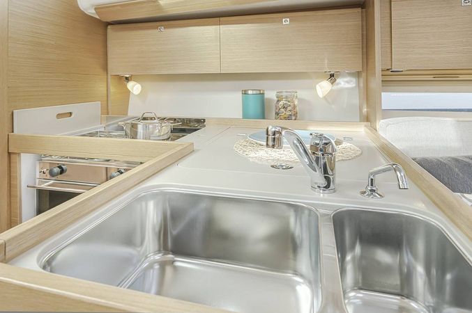 Dufour 360 | Estelle