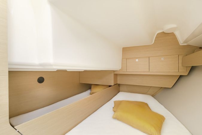 Dufour 360 | Estelle