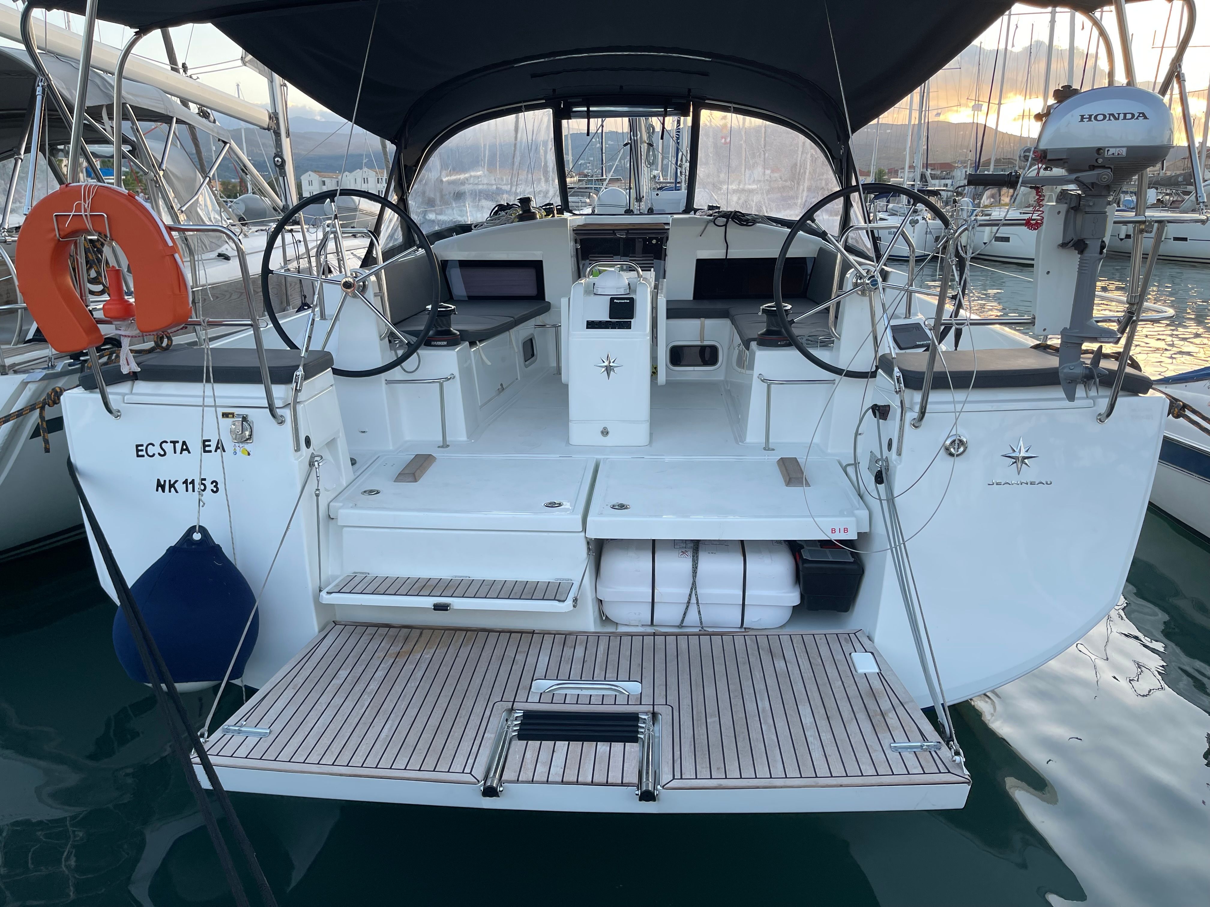 Jeanneau Sun Odyssey 440 | Ecstasea