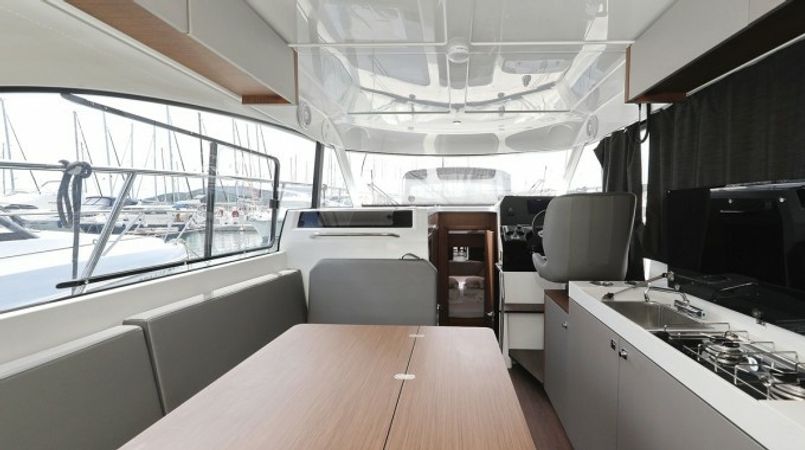 Beneteau Antares 11 Fly | Tango
