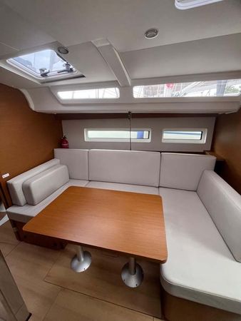 Jeanneau Sun Odyssey 440 | Musica