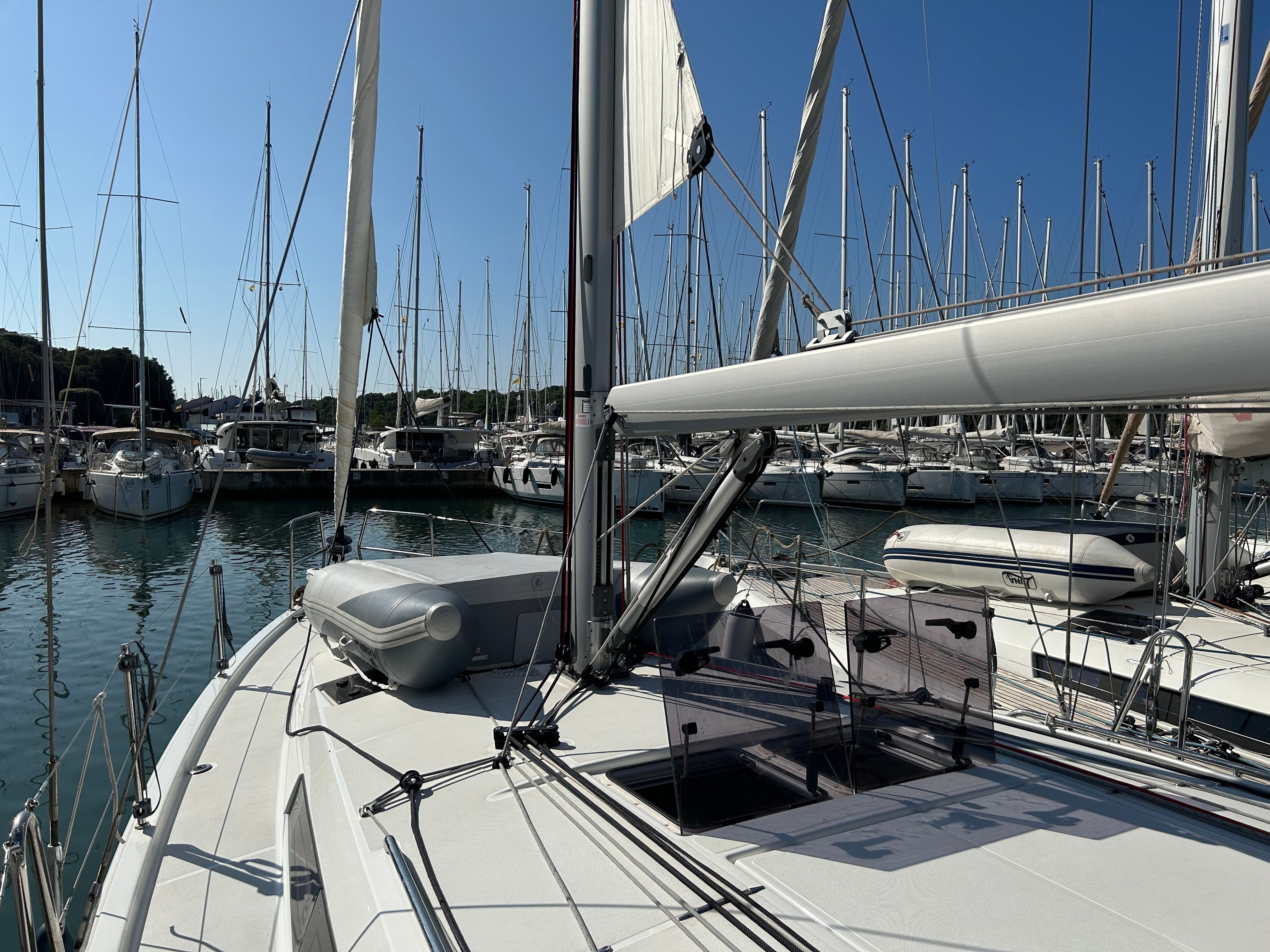 Jeanneau Sun Odyssey 410 | Magic Moments