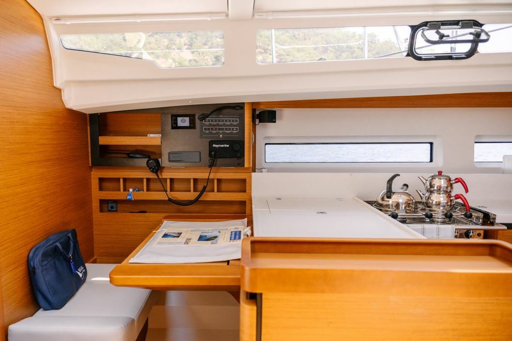 Jeanneau Sun Odyssey 440 | Sea Friends