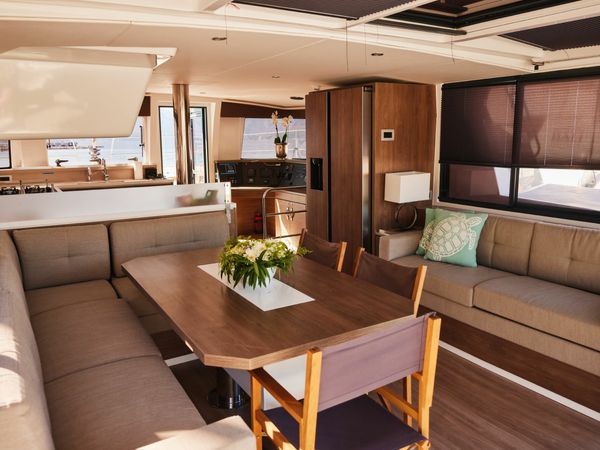 Bali 4.4 | Ediba Libra