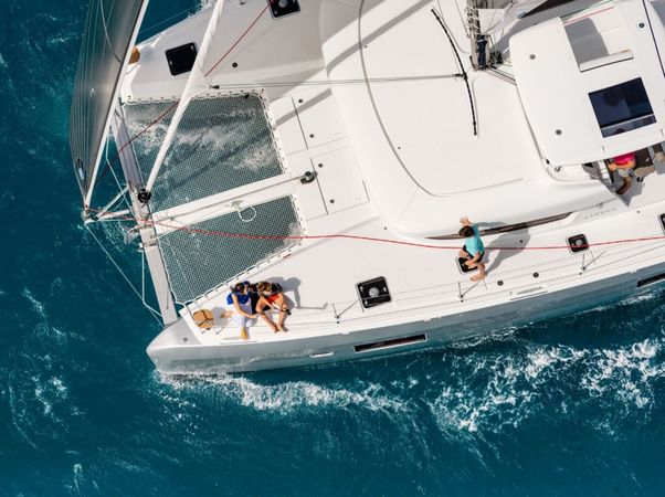 Lagoon 42 | Byc Salvador