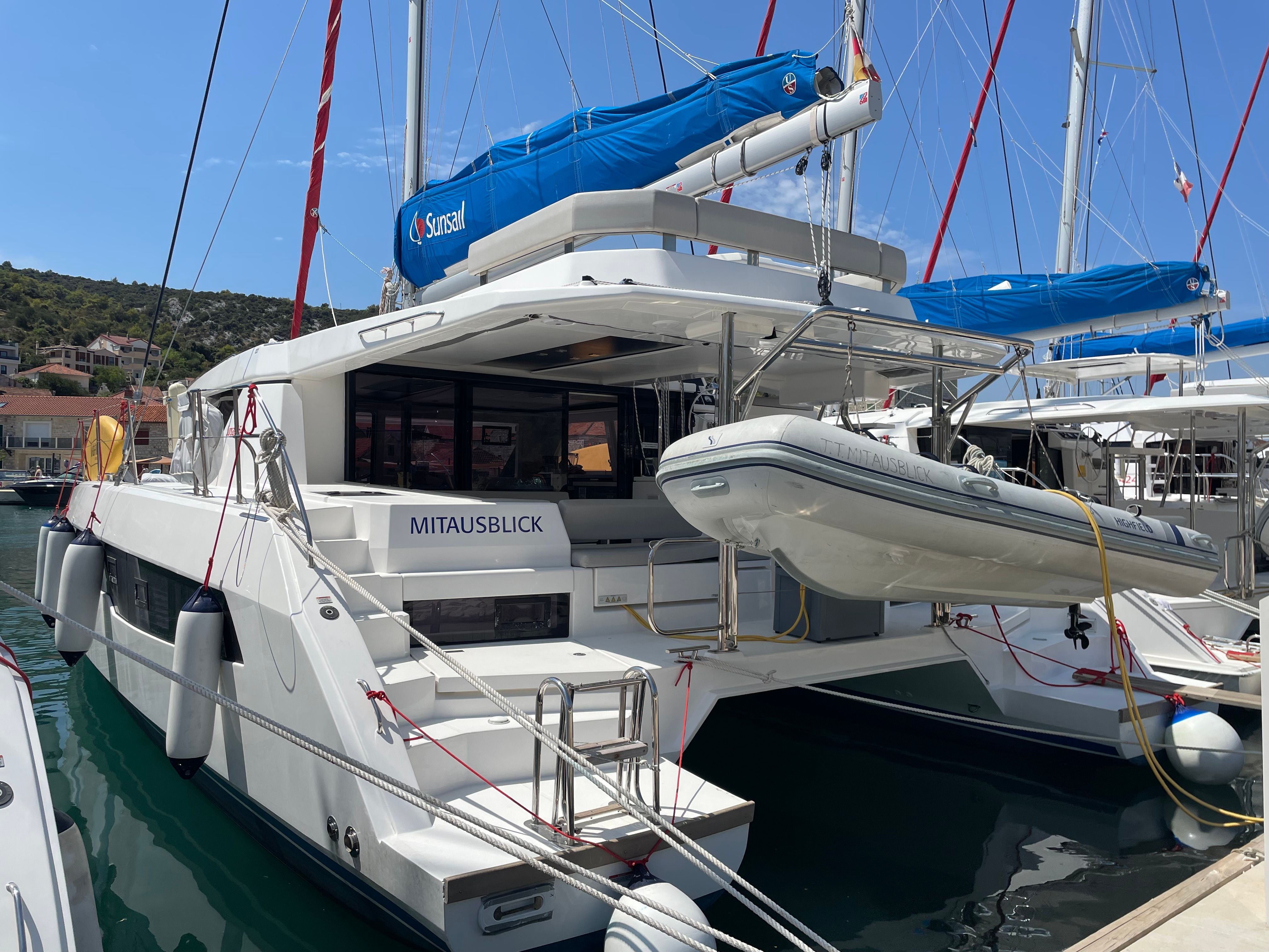 Leopard 45 | Sunsail 22