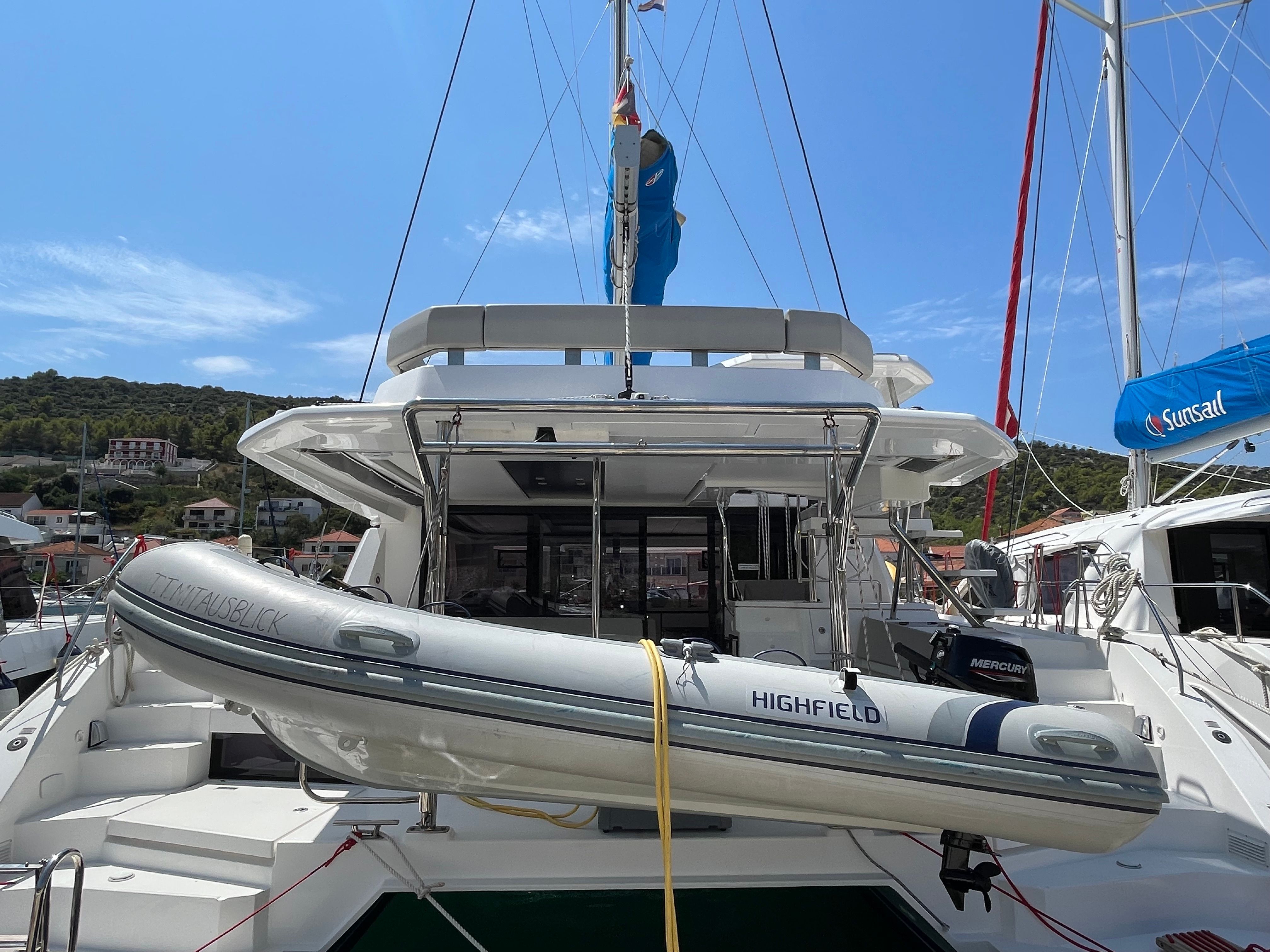 Leopard 45 | Sunsail 22