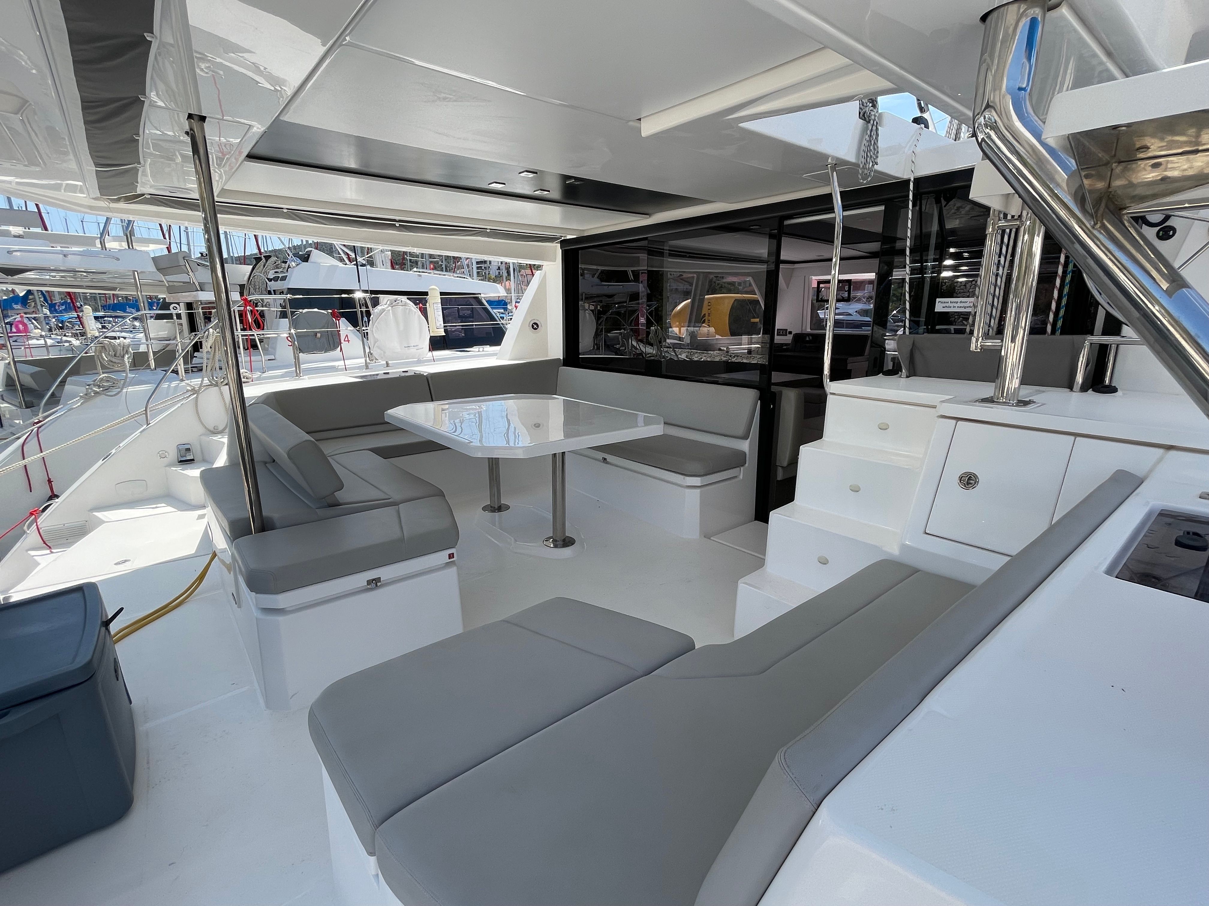 Leopard 45 | Sunsail 22