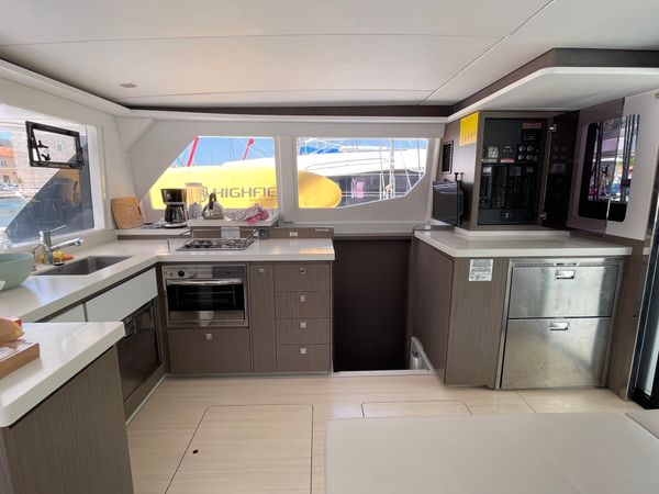 Leopard 45 | Sunsail 22