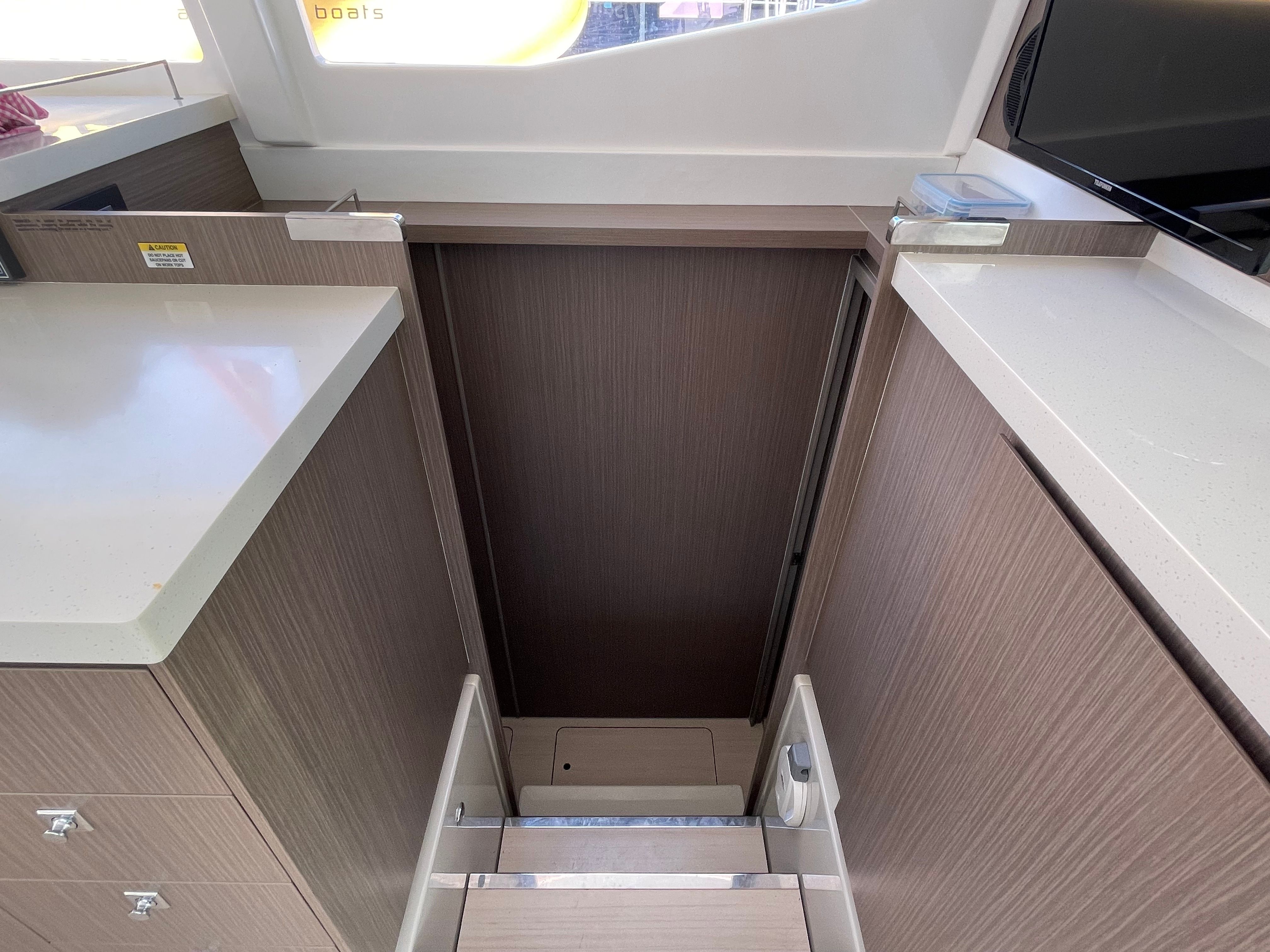 Leopard 45 | Sunsail 22