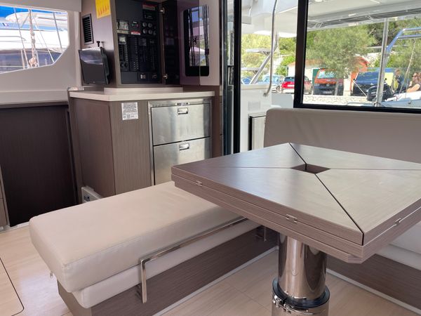 Leopard 45 | Sunsail 22