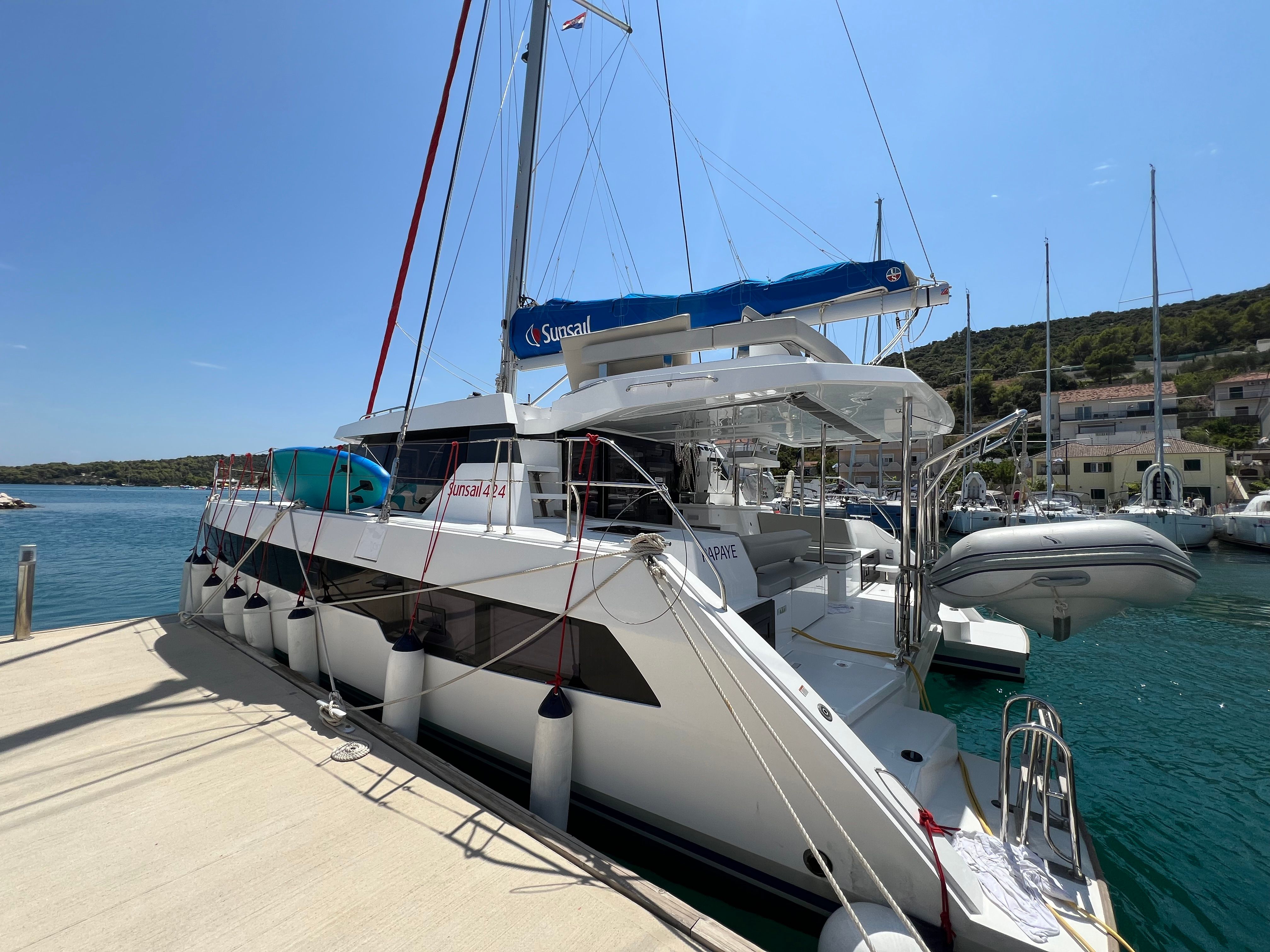 Leopard 42 | Sunsail 22