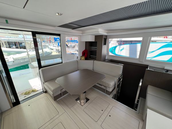 Leopard 42 | Sunsail 22