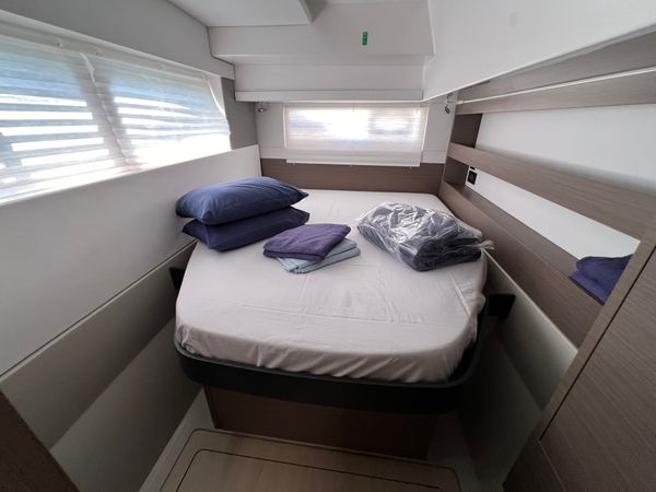 Leopard 42 | Sunsail 22