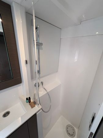 Leopard 42 | Sunsail 22