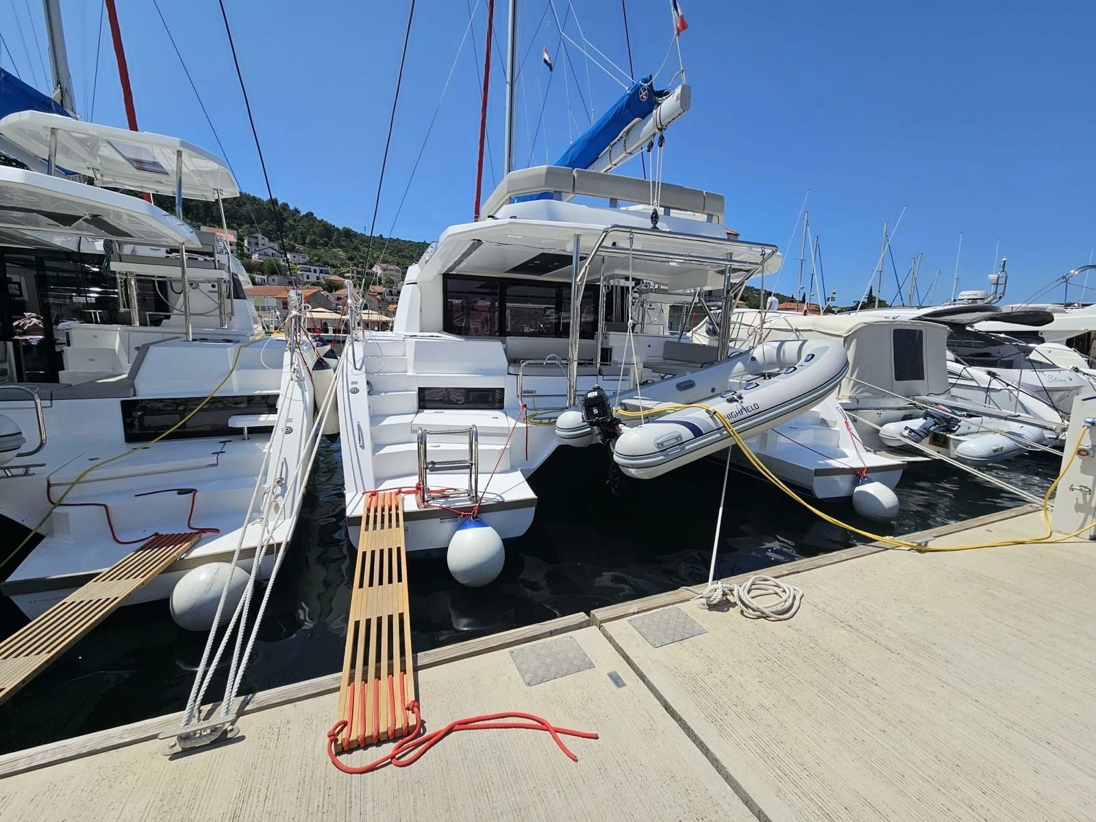 Leopard 45 | Sunsail 23