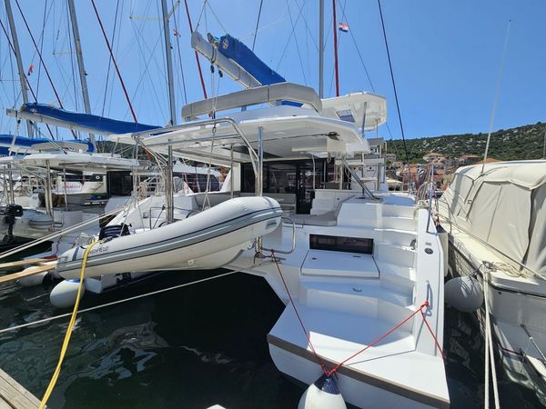 Leopard 45 | Sunsail 23
