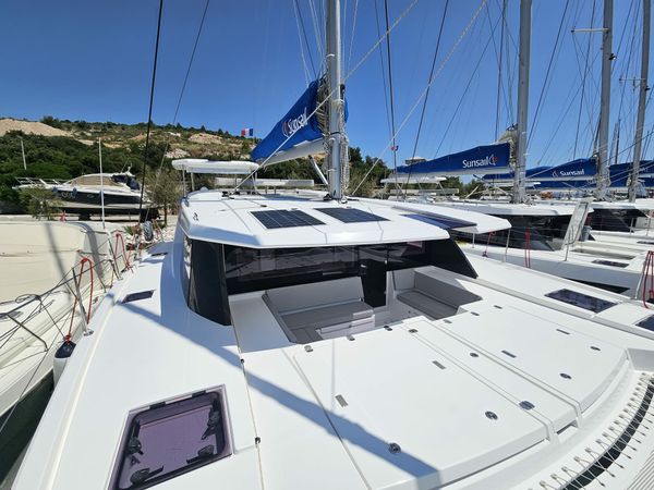 Leopard 45 | Sunsail 23