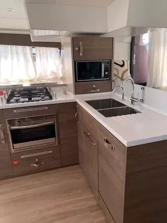 Bali 4.8 | Ad Maiora