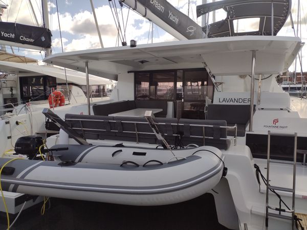 Fountaine Pajot Astrea 42 | Lavander