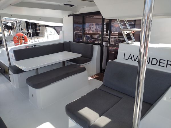 Fountaine Pajot Astrea 42 | Lavander