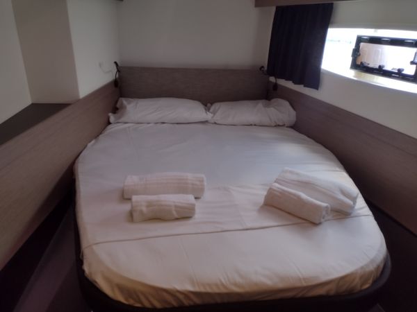 Fountaine Pajot Astrea 42 | Lavander