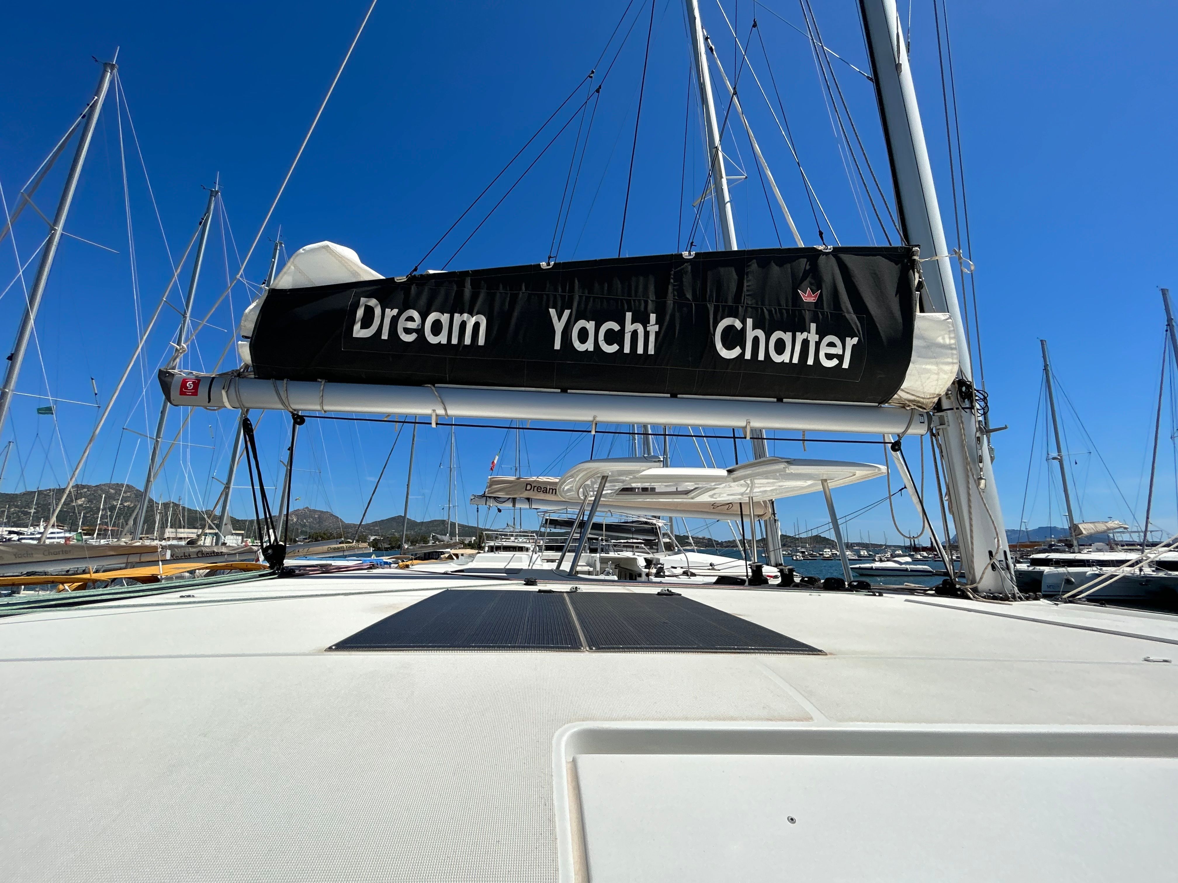 Lagoon 42 | Calendula