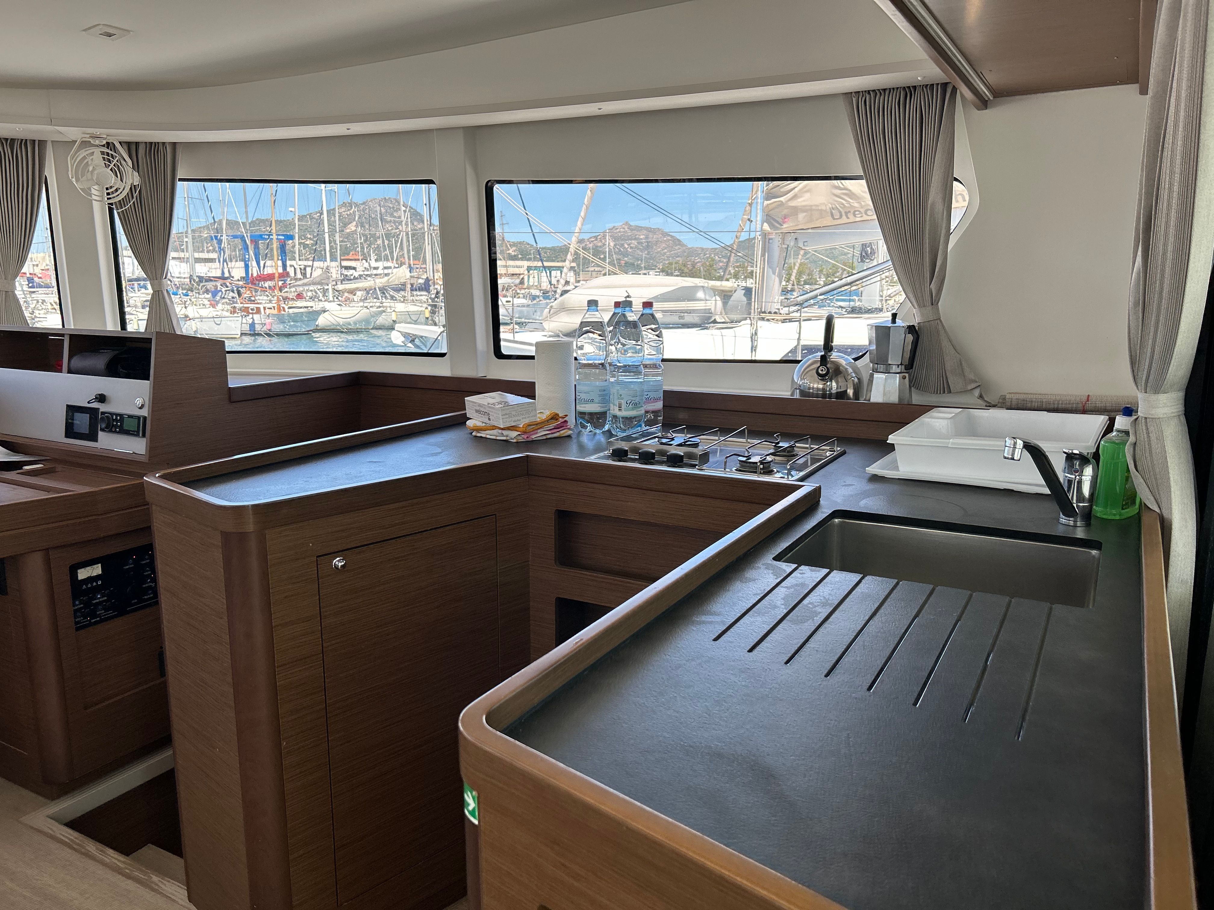 Lagoon 42 | Calendula