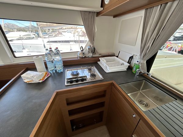 Lagoon 42 | Calendula