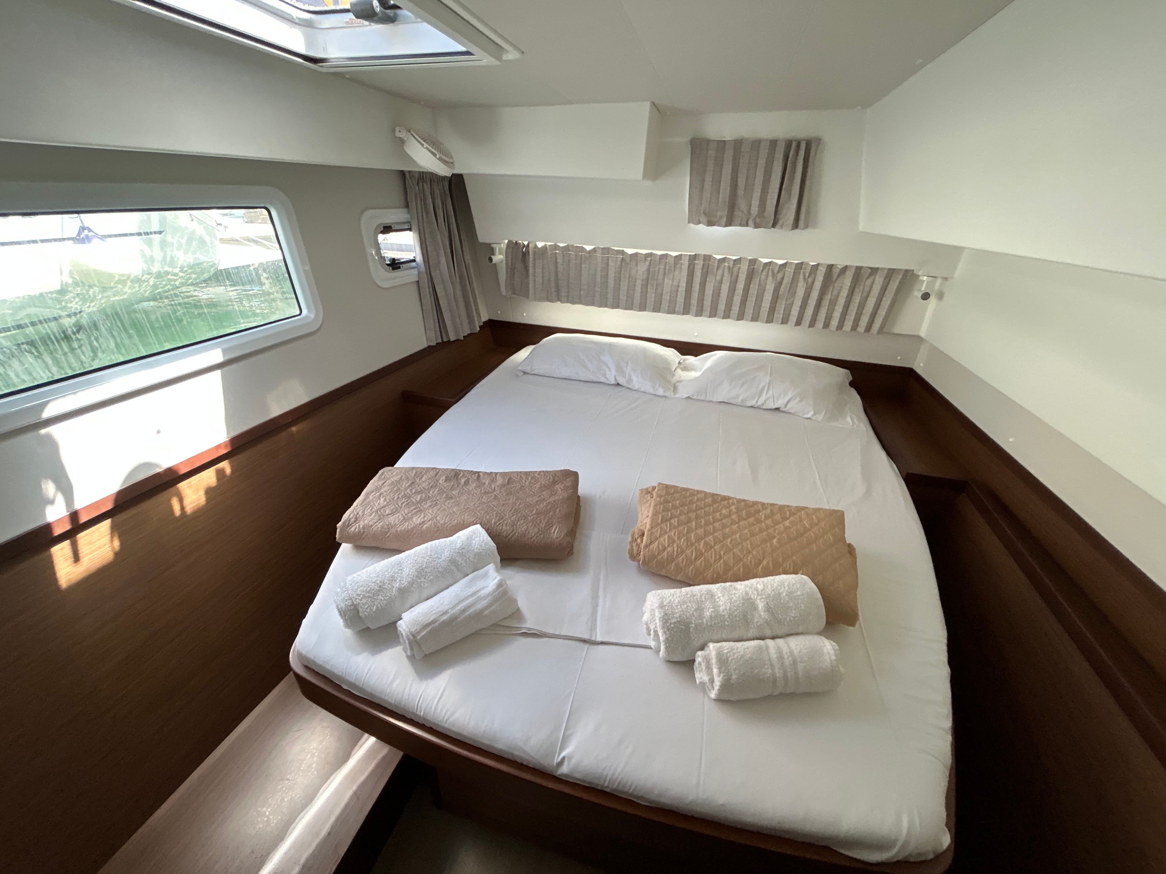 Lagoon 42 | Calendula