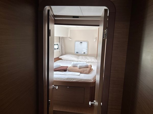 Lagoon 42 | Calendula