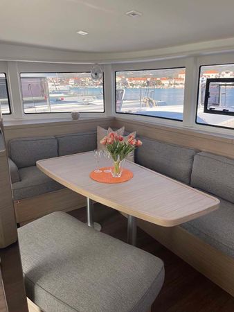 Lagoon 42 | Sailing Breeze