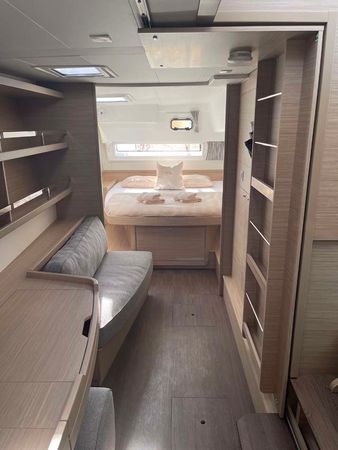 Lagoon 42 | Sailing Breeze