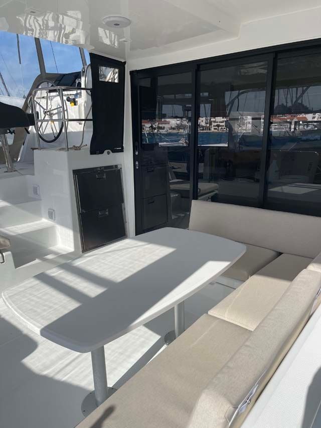 Lagoon 42 | Sailing Breeze