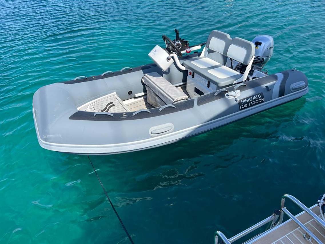 Lagoon 42 | Sailing Breeze