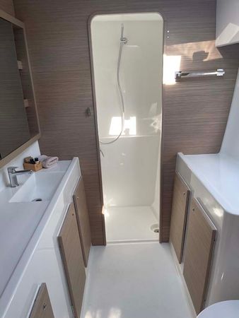 Lagoon 42 | Sailing Breeze