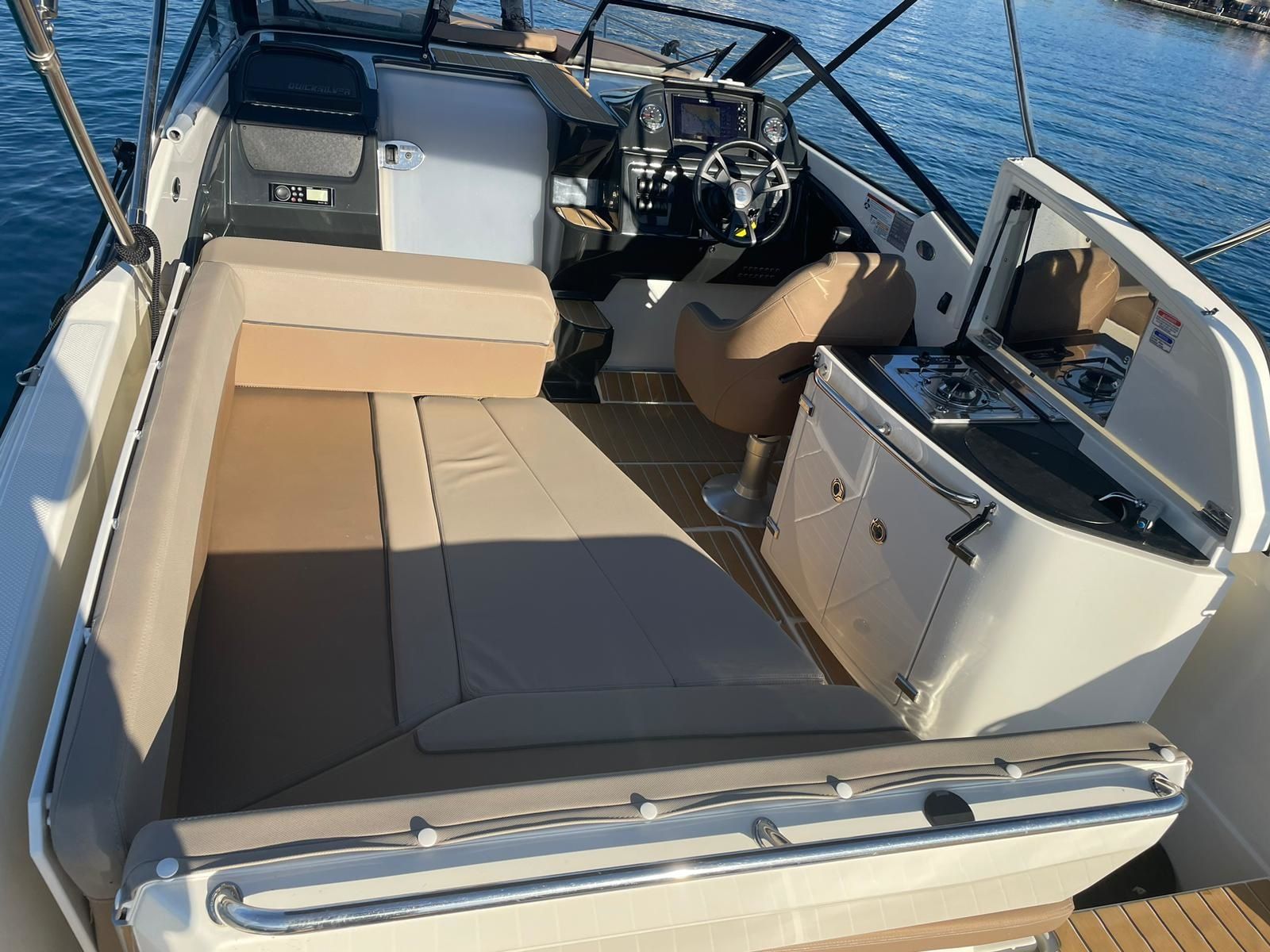 Quicksilver 755 | Pure Pleasure