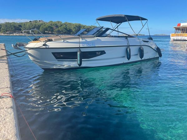 Quicksilver 755 | Pure Pleasure