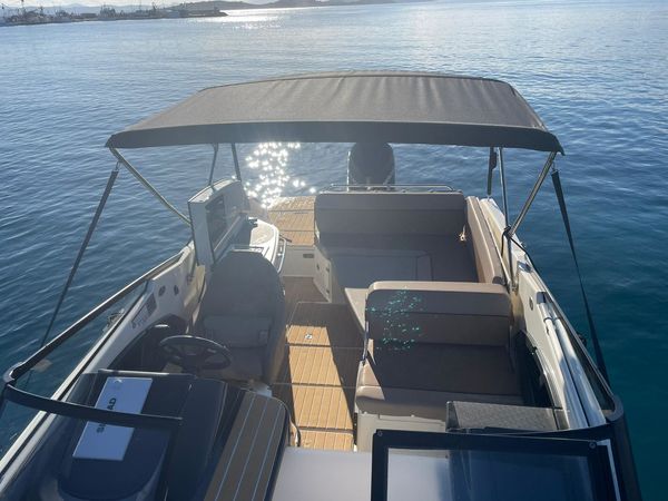 Quicksilver 755 | Pure Pleasure