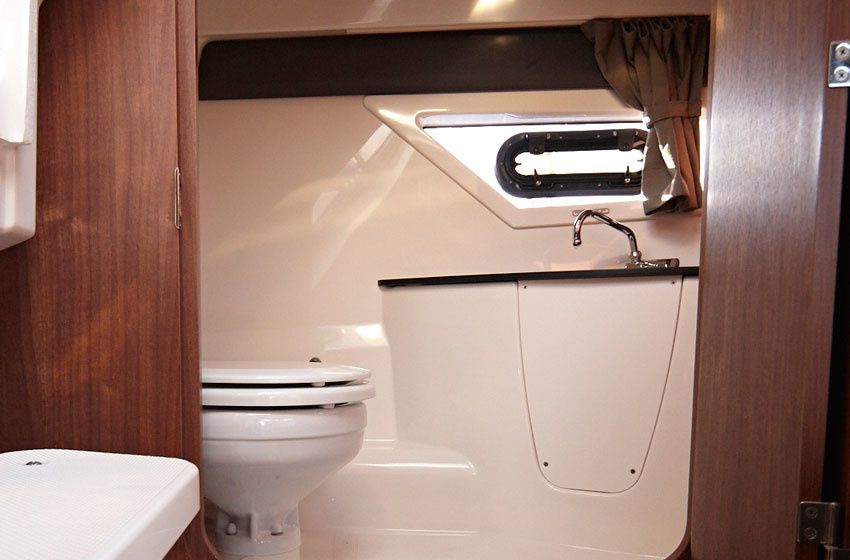 Quicksilver 805 | 23