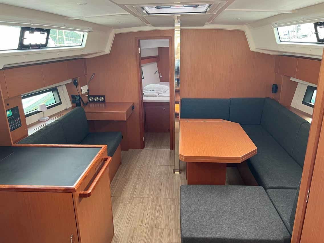 Bavaria C42 | Nava