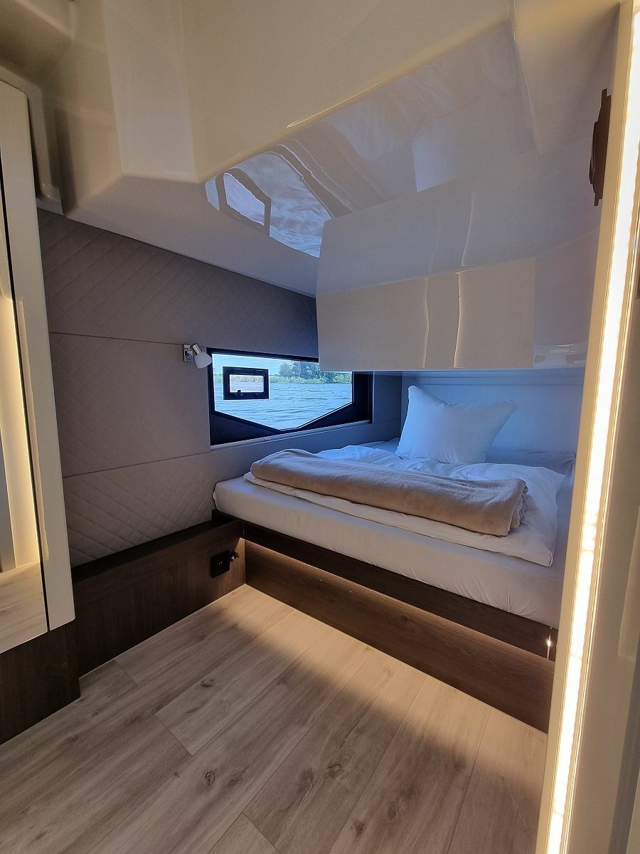 Cobra Yachts 45 | Independence